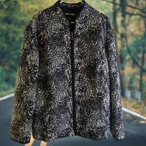 Requirements 3X long sleeve zipper front lined black and white woman's overcoat